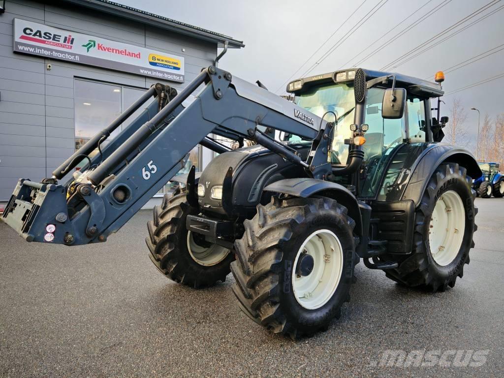 Valtra N 142 Versu Traktoriai