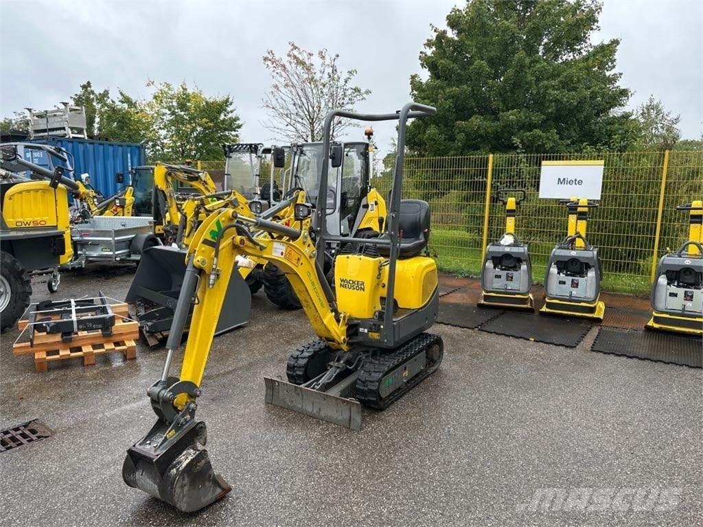 Wacker Neuson 803 Vikšriniai ekskavatoriai