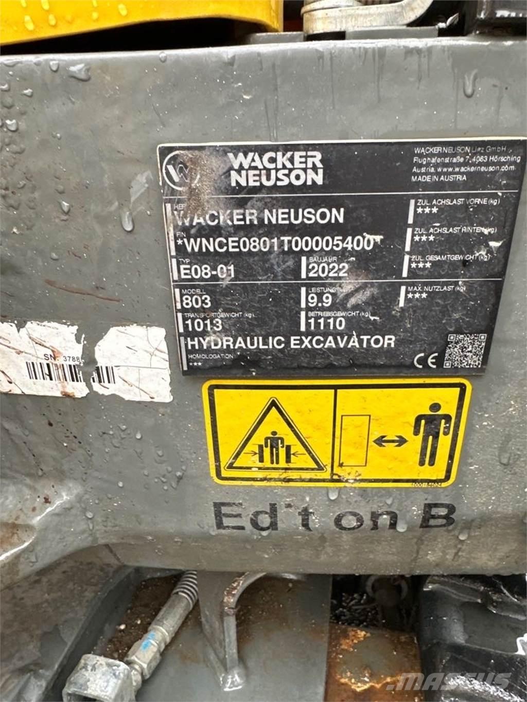 Wacker Neuson 803 Vikšriniai ekskavatoriai
