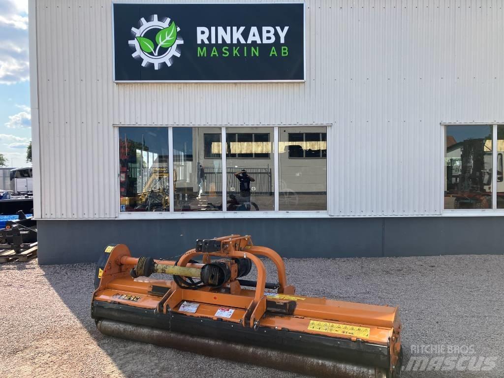 Berti slagklippare Ganyklų šienapjovės / rėžtuvės