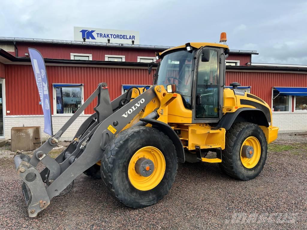 Volvo L 45 F  LB Naudoti ratiniai krautuvai