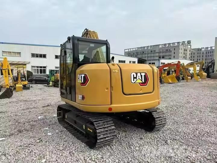CAT 307 Vikšriniai ekskavatoriai