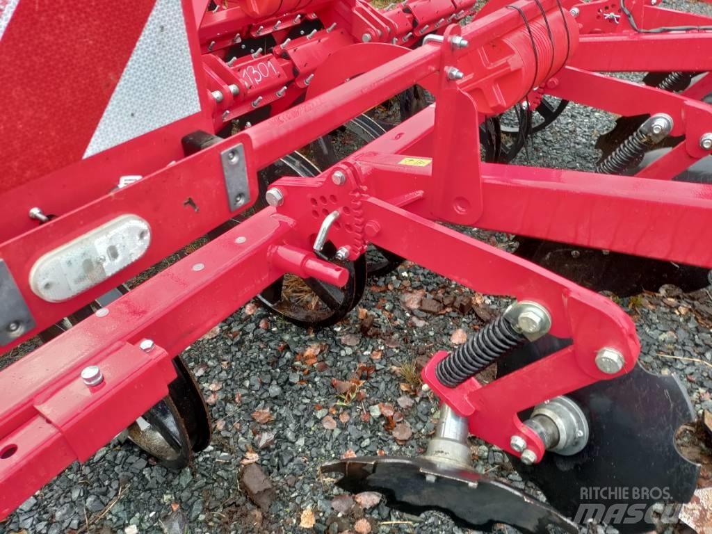 Horsch Terrano 3 FX Kultivatoriai
