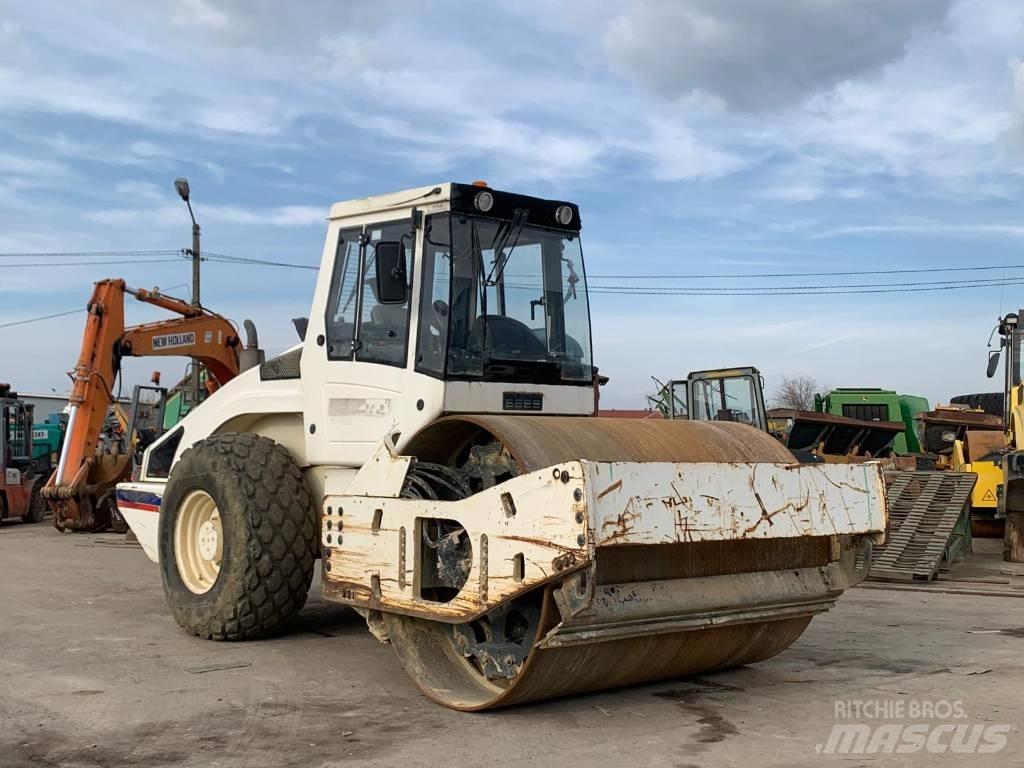 Bomag BW 213 D H-4 Vieno būgno volai