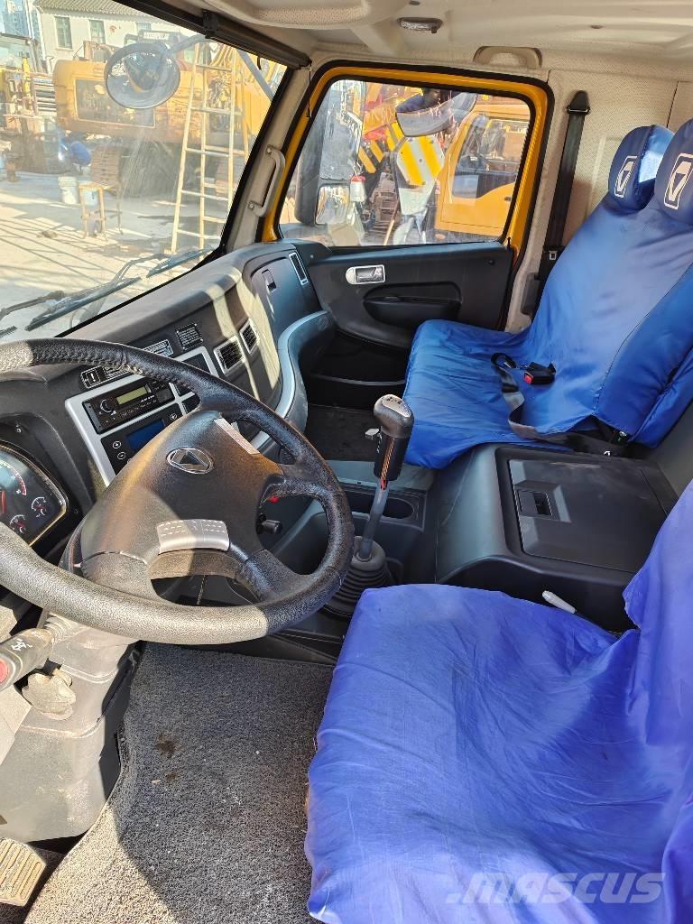 XCMG QY 30 K5 Visureigiai kranai
