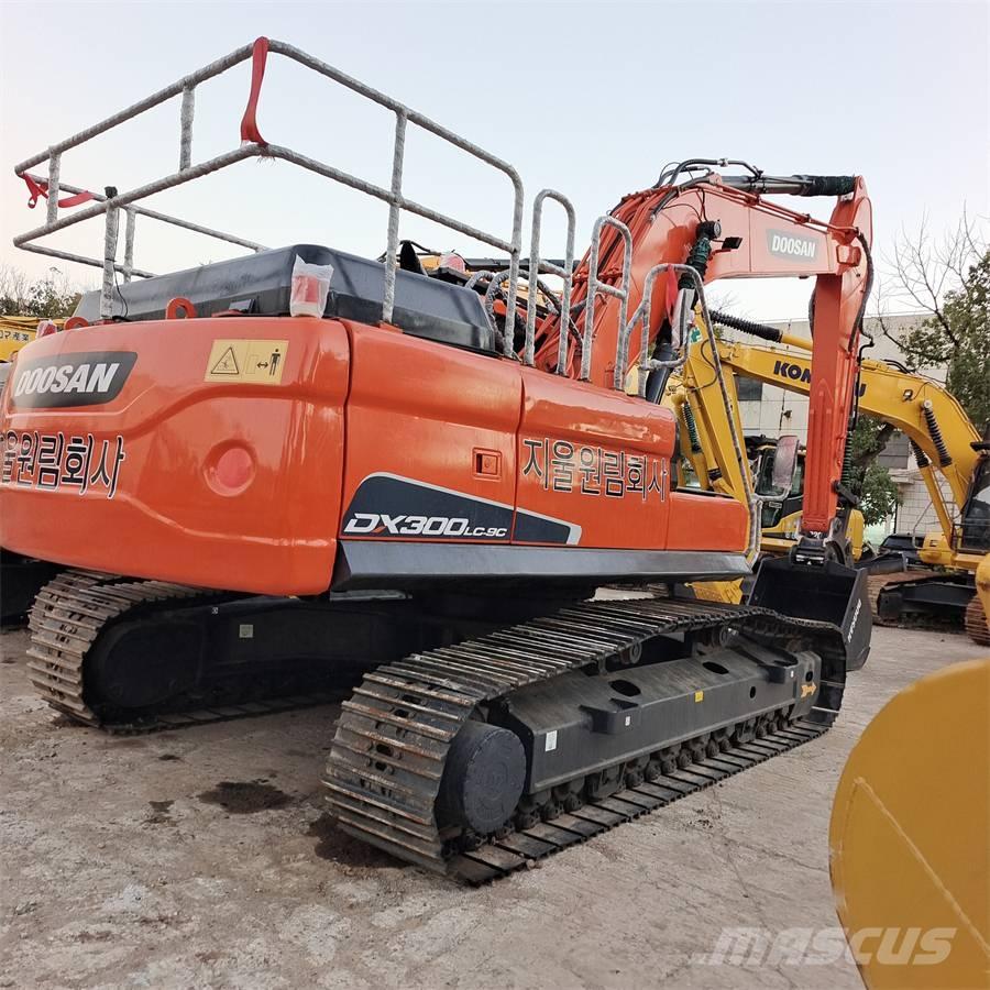 Doosan DX 300 LC Vikšriniai ekskavatoriai