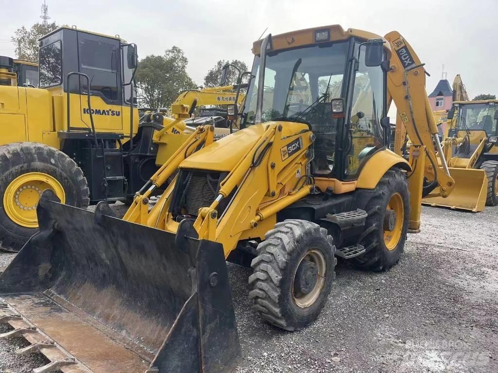 JCB 3CX Naudoti ratiniai krautuvai