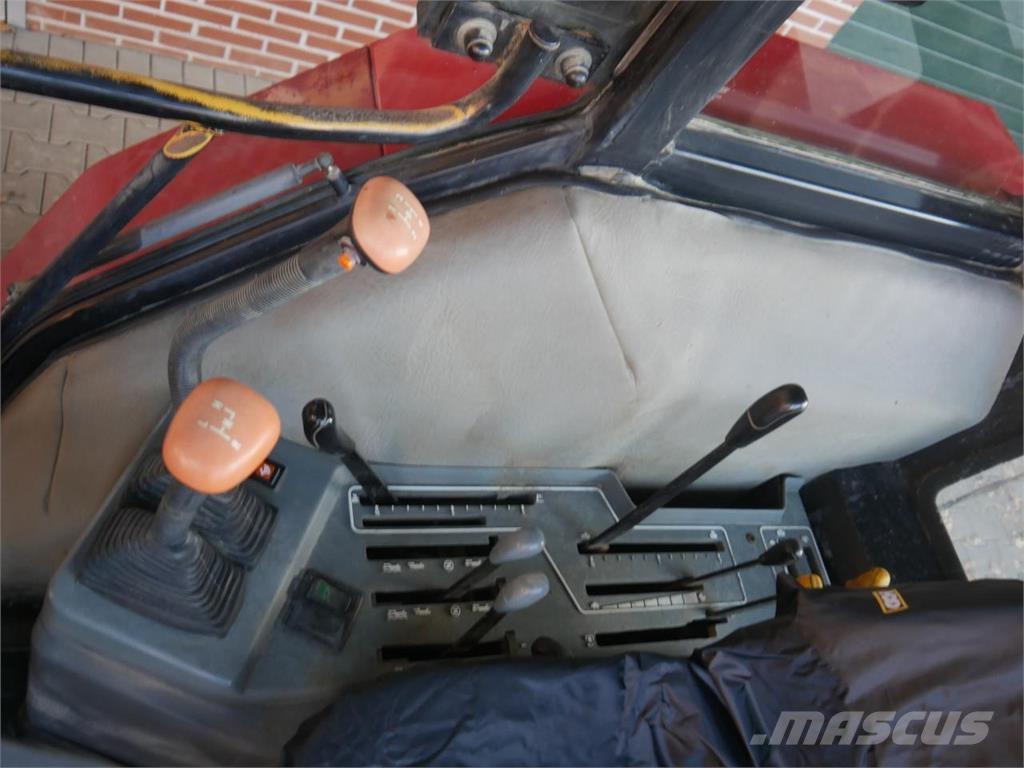 Case IH 4230 2wd Traktoriai