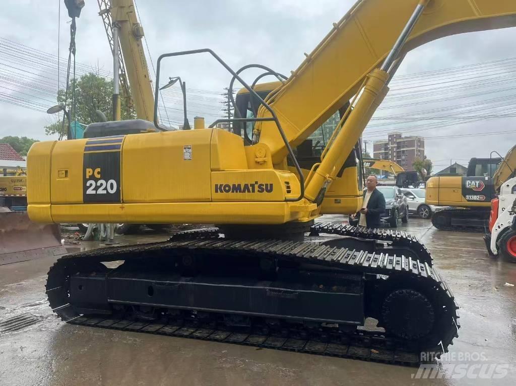 Komatsu PC 220-7 Vikšriniai ekskavatoriai