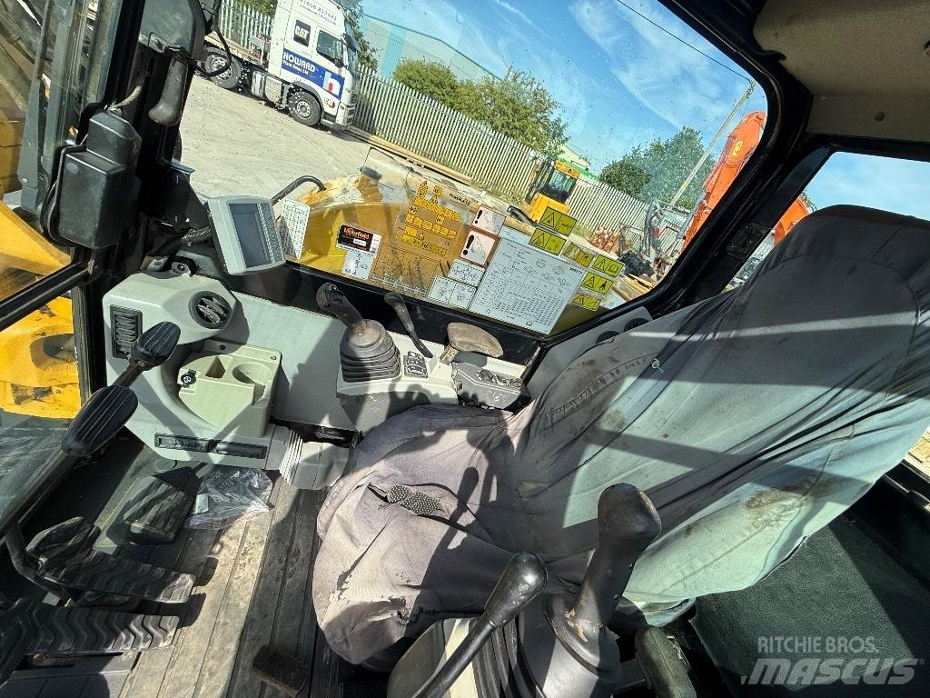 CAT 308 E 2 CR Vidutinės galios ekskavatoriai 7-12 t