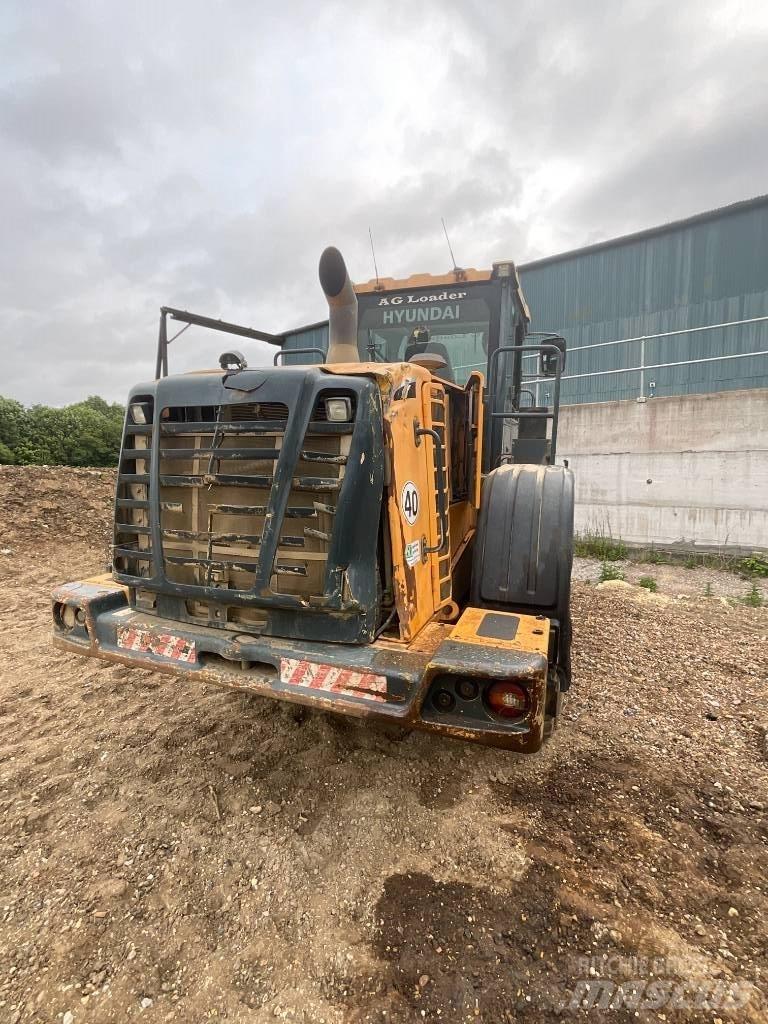 Hyundai HL 757-9 A Naudoti ratiniai krautuvai