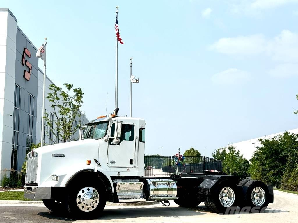 Kenworth T 800 Naudoti vilkikai