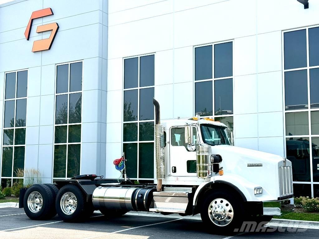 Kenworth T 800 Naudoti vilkikai