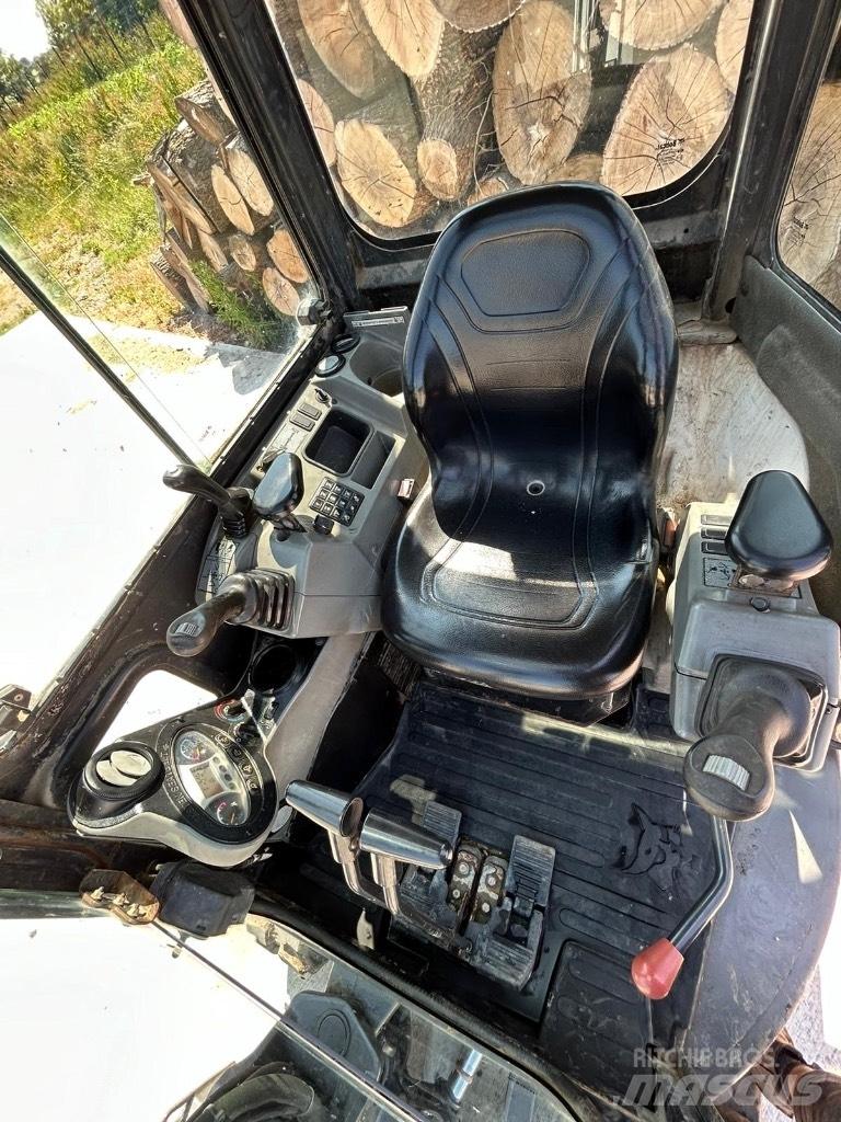 Bobcat E 25 Mini ekskavatoriai < 7 t