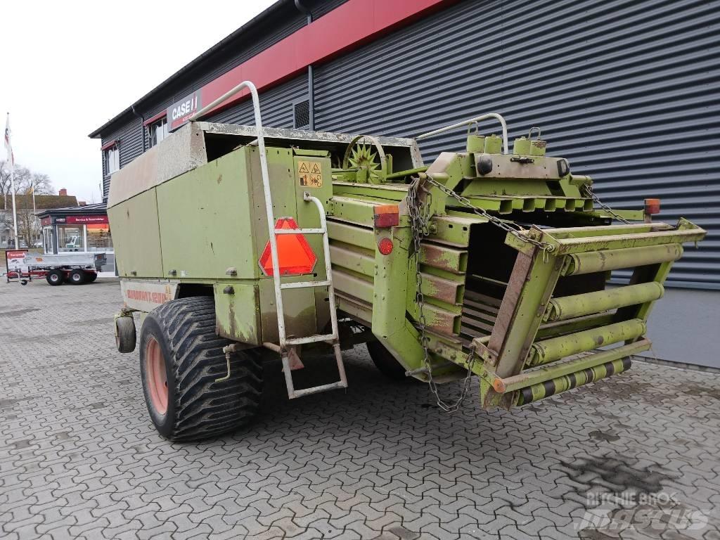 CLAAS Quadrant 1200 Stačiakampių ryšulių presai