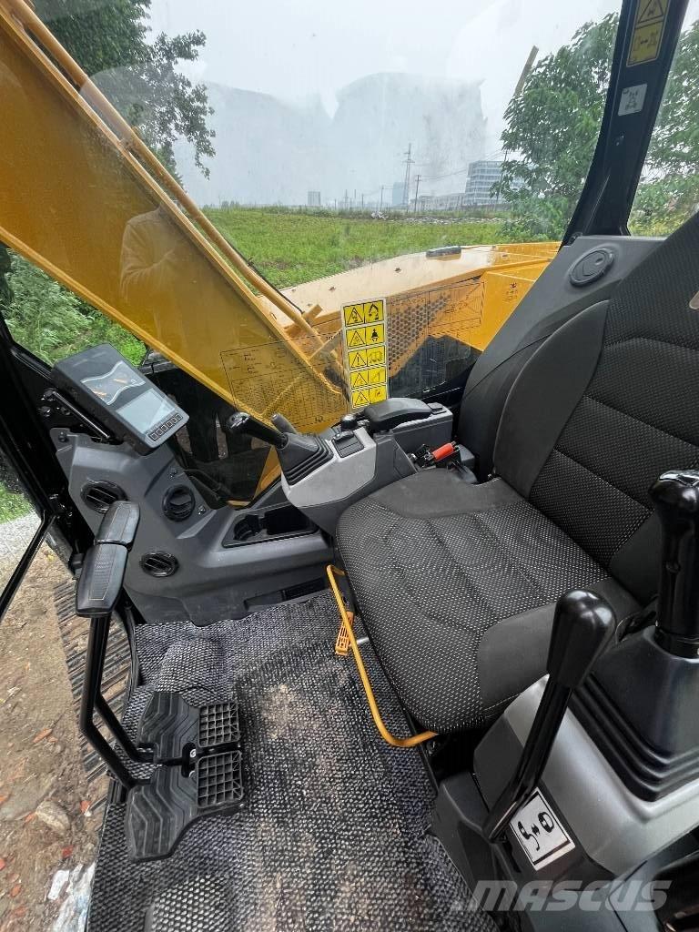 CAT 307,5 Vidutinės galios ekskavatoriai 7-12 t