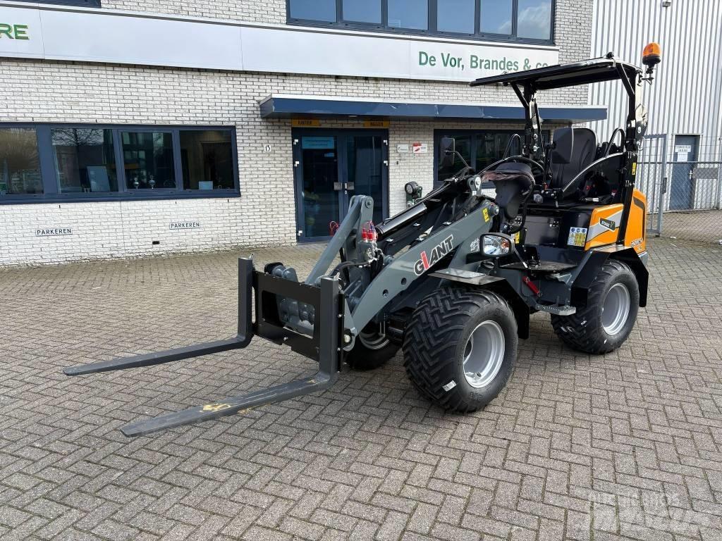Giant G2500HD Xtra Mini krautuvai