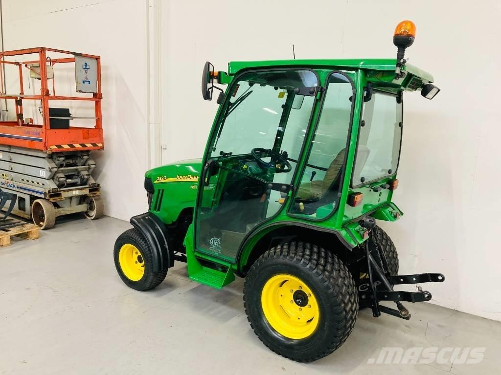 John Deere 2320 Naudoti kompaktiški traktoriai