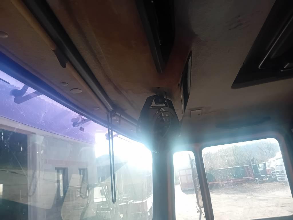 MAN 26.372 Savivarčių priekabų vilkikai
