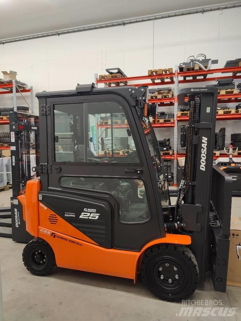Doosan B25NS TARJOUS! Elektriniai šakiniai krautuvai