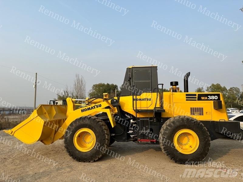 Komatsu WA380 Naudoti ratiniai krautuvai