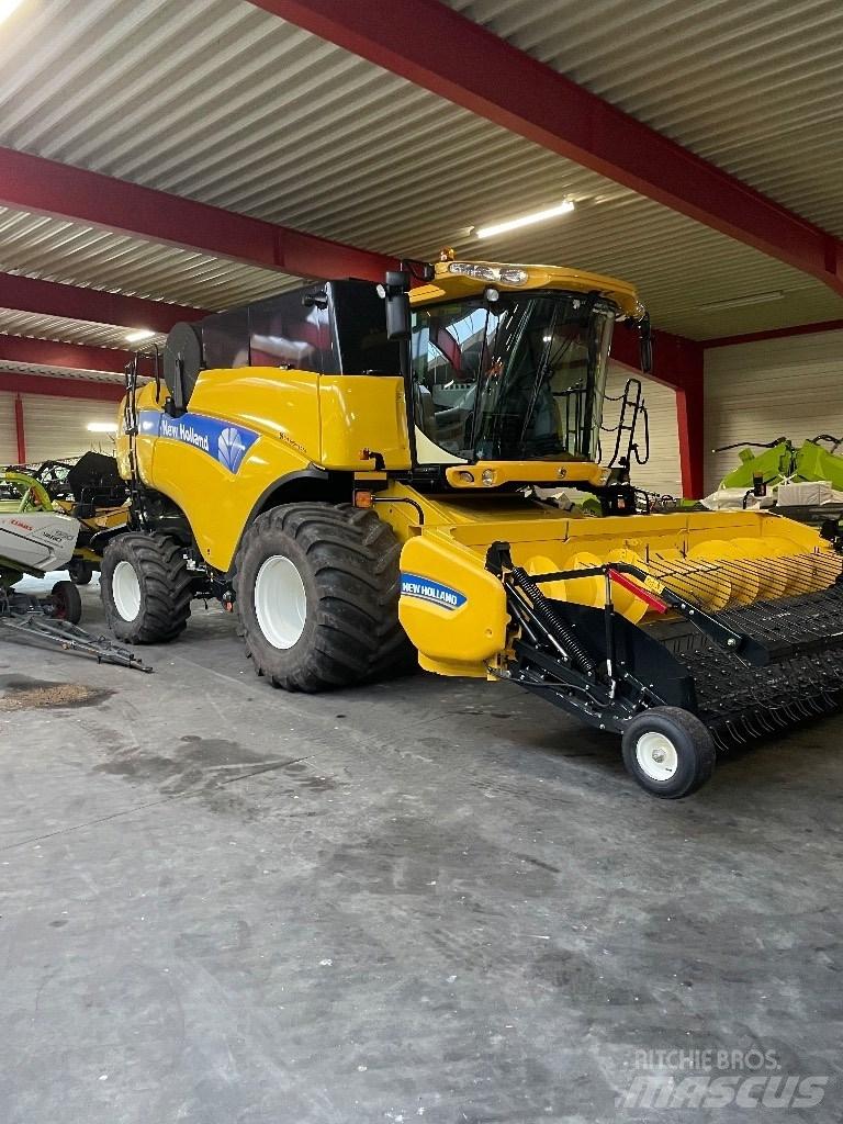 New Holland CX 8080 Derliaus nuėmimo kombainai