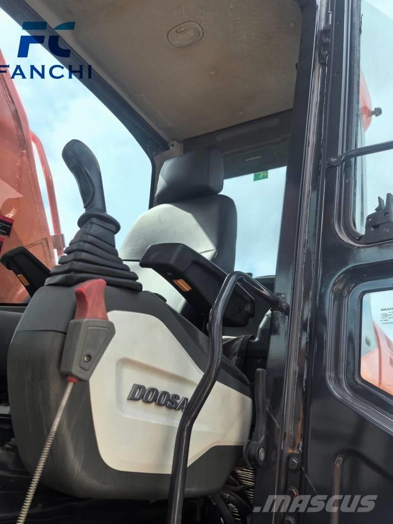 Doosan DX 360 LC Vikšriniai ekskavatoriai