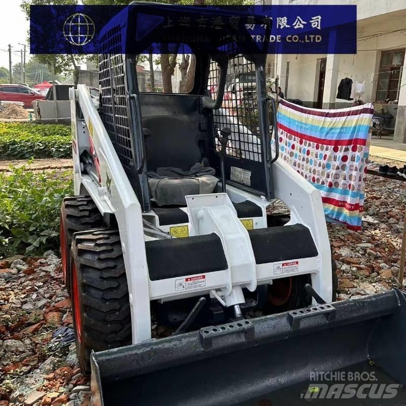 Bobcat S 130 Krautuvai su šoniniu pasukimu