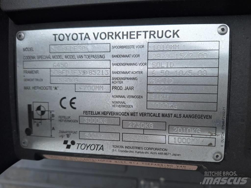 Toyota 52-8 FD F 30 Dyzeliniai krautuvai