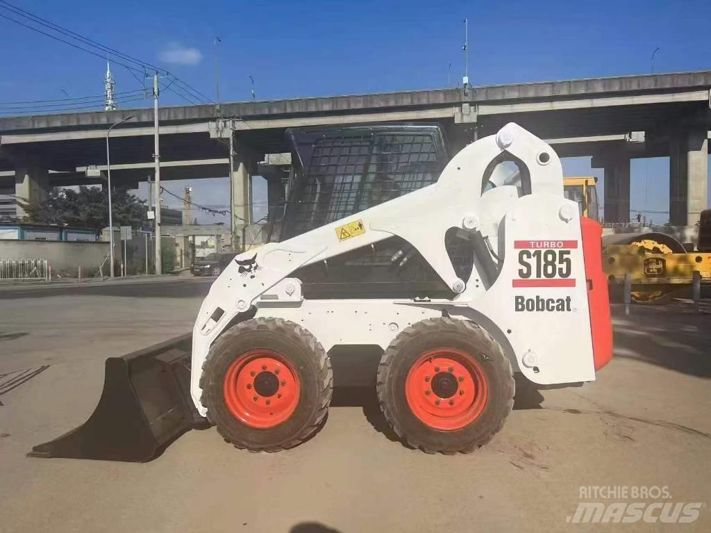 Bobcat S 185 Krautuvai su šoniniu pasukimu