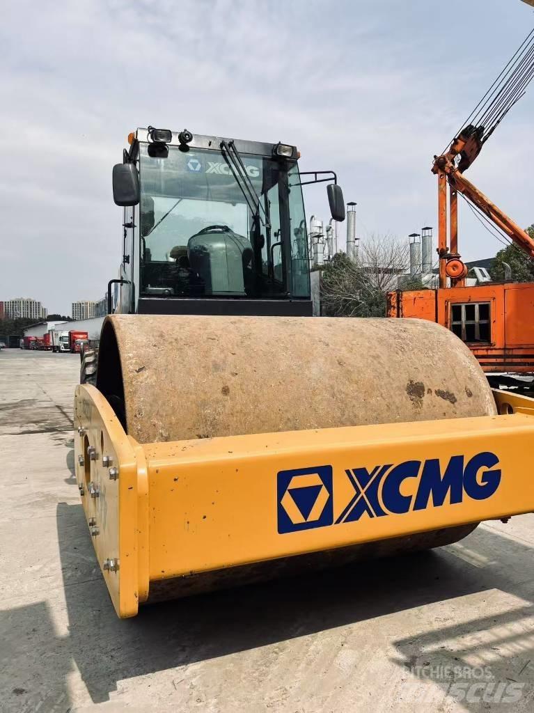 XCMG XS 223 J Vieno būgno volai