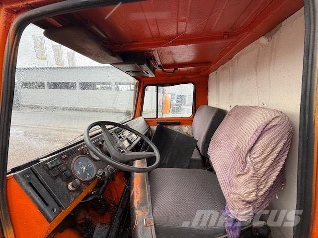 Unimog 424 USED CAB Kabinos ir salonai