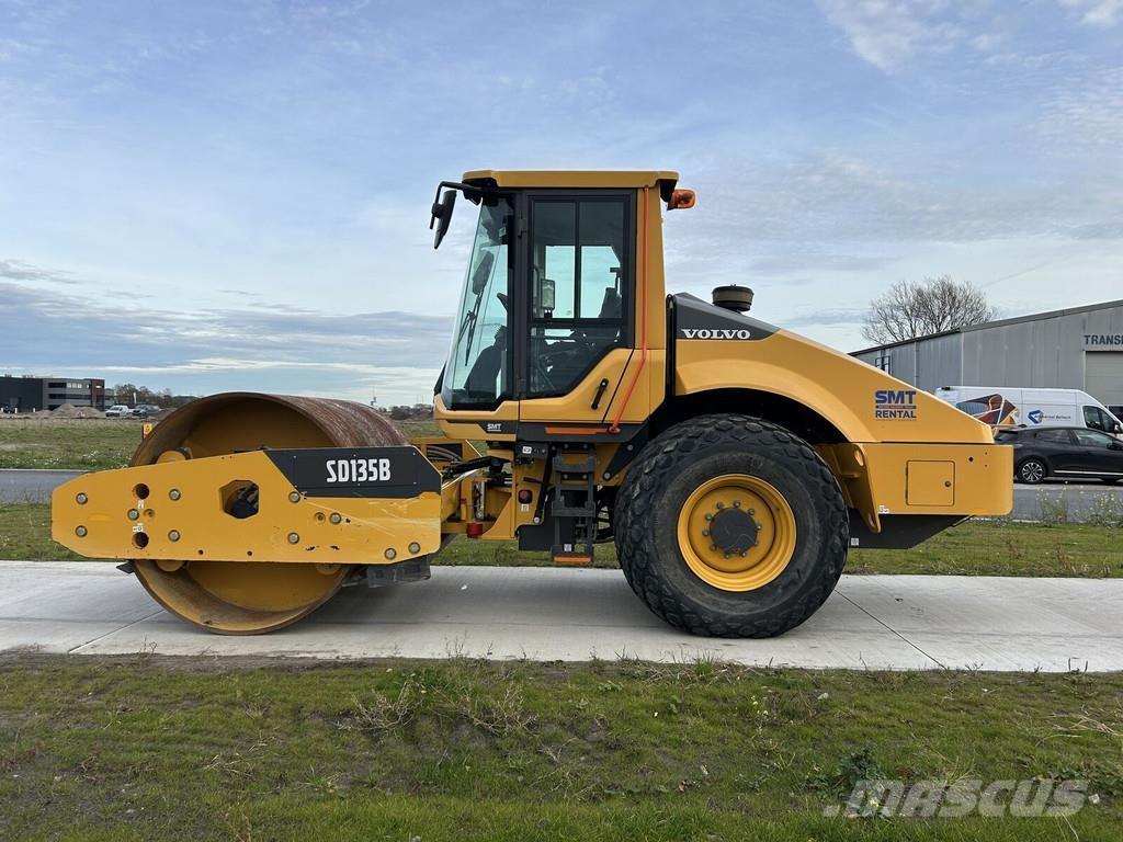 Volvo SD135B Vieno būgno volai
