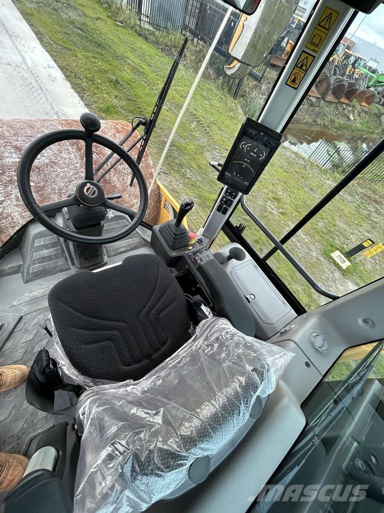 Volvo SD135B Vieno būgno volai