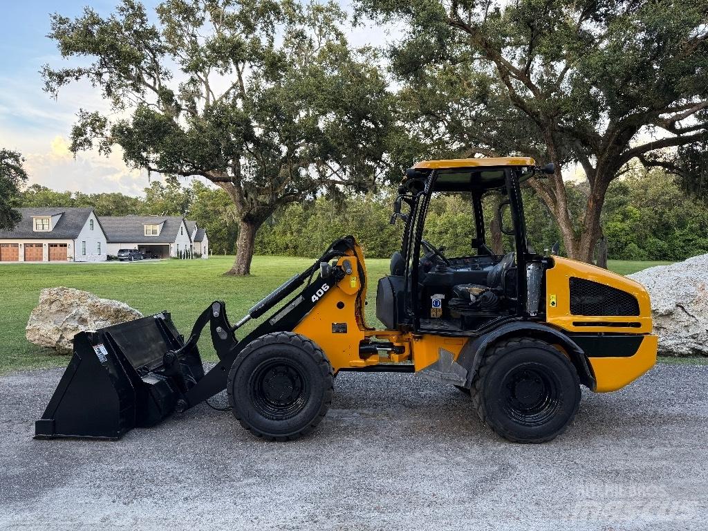 JCB 407 Naudoti ratiniai krautuvai