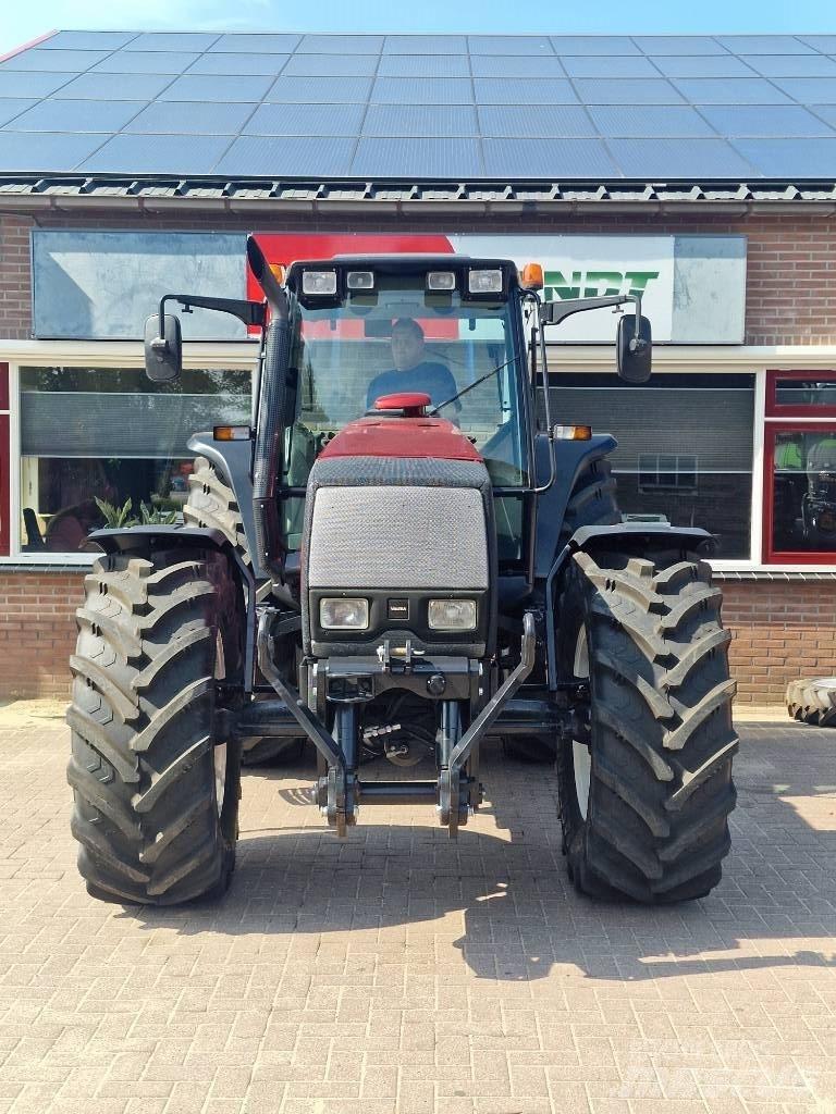 Valtra 8950 Traktoriai