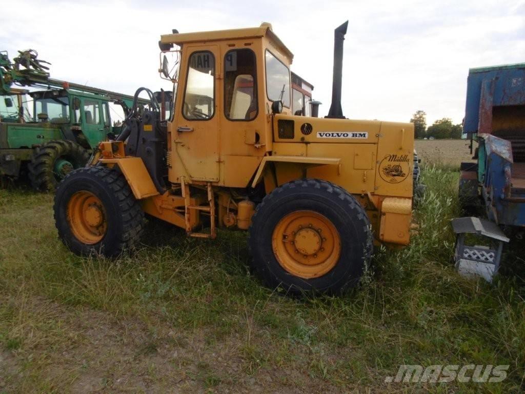 Volvo BM 4200 Naudoti ratiniai krautuvai