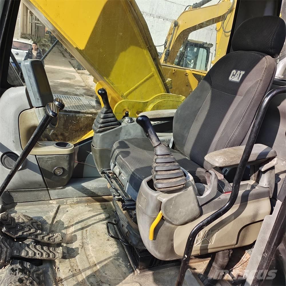 CAT 329 D Vikšriniai ekskavatoriai