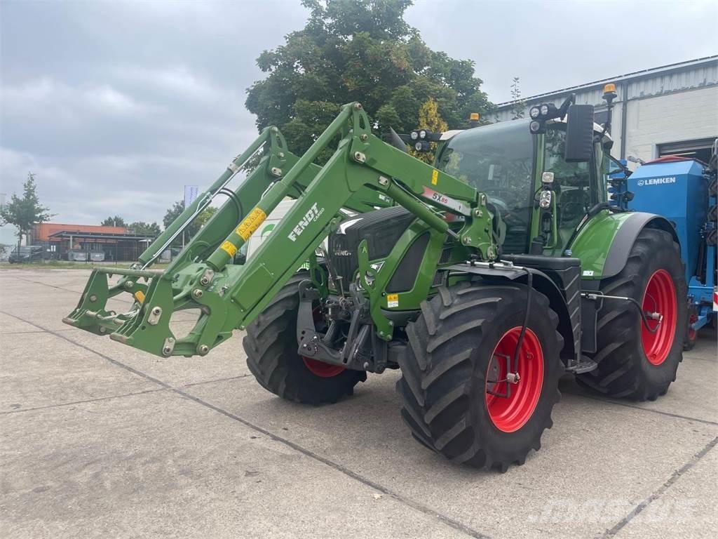 Fendt 724 Vario Traktoriai