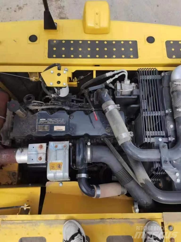 Komatsu pc200-8 Vikšriniai ekskavatoriai