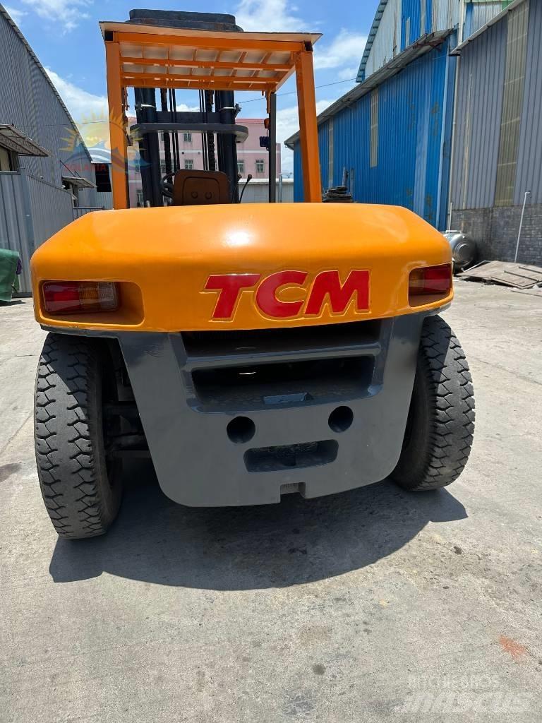 TCM FD 100 Dyzeliniai krautuvai