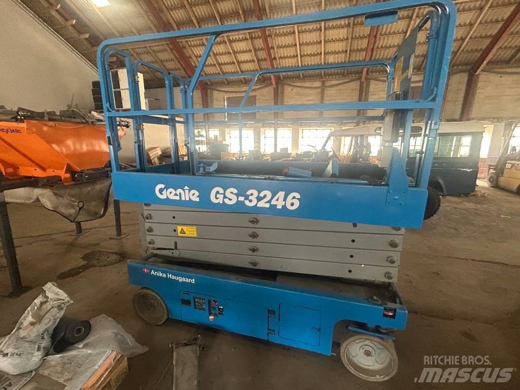 Genie GS3246 Žirkliniai keltuvai