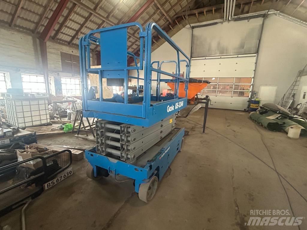 Genie GS3246 Žirkliniai keltuvai