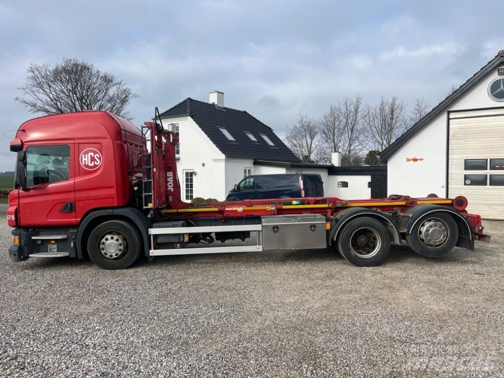 Scania P 320 Sunkvežimiai su keliamuoju kabliu