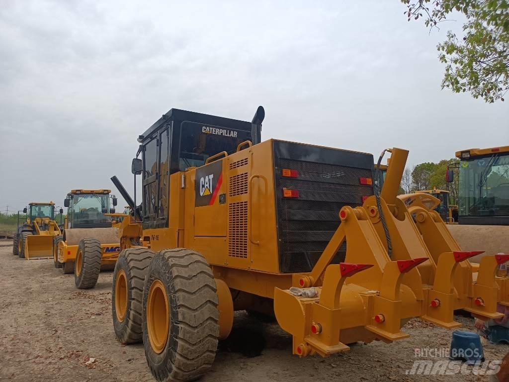 CAT 140 H Greideriai
