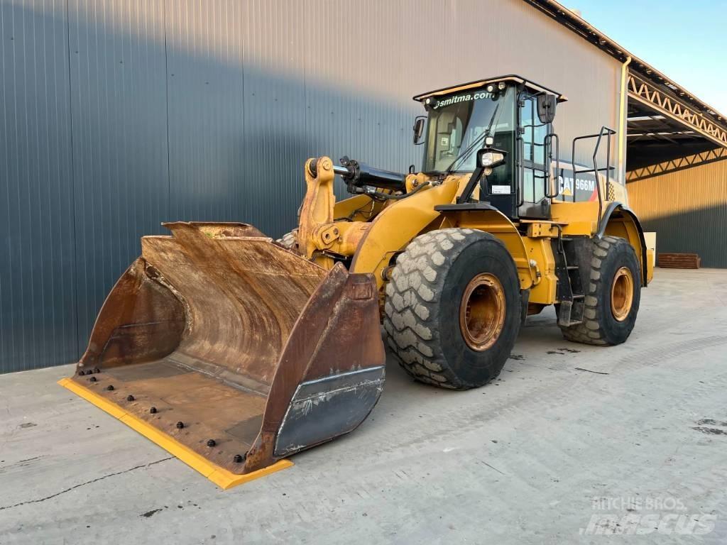 CAT 966M Naudoti ratiniai krautuvai