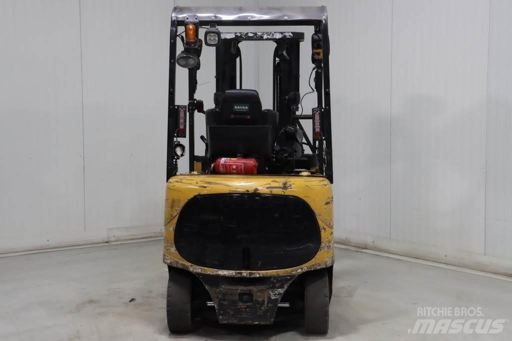 CAT EP25KPAC Elektriniai šakiniai krautuvai