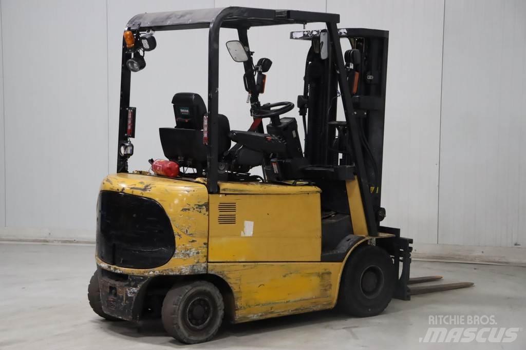CAT EP25KPAC Elektriniai šakiniai krautuvai