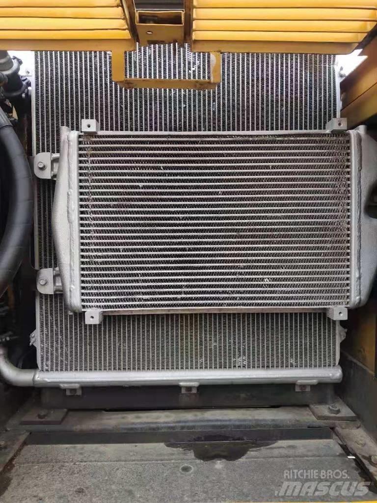 Sany SY 215-9 Vikšriniai ekskavatoriai