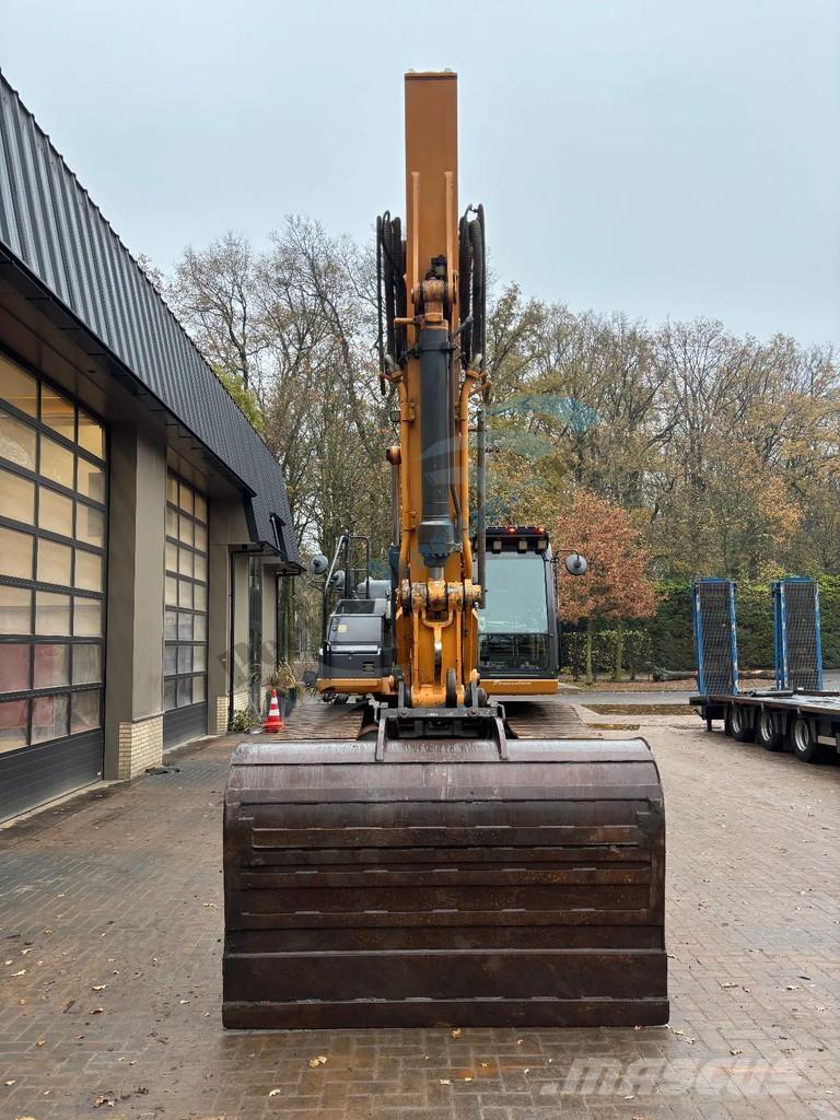 CASE CX 300 D Vikšriniai ekskavatoriai